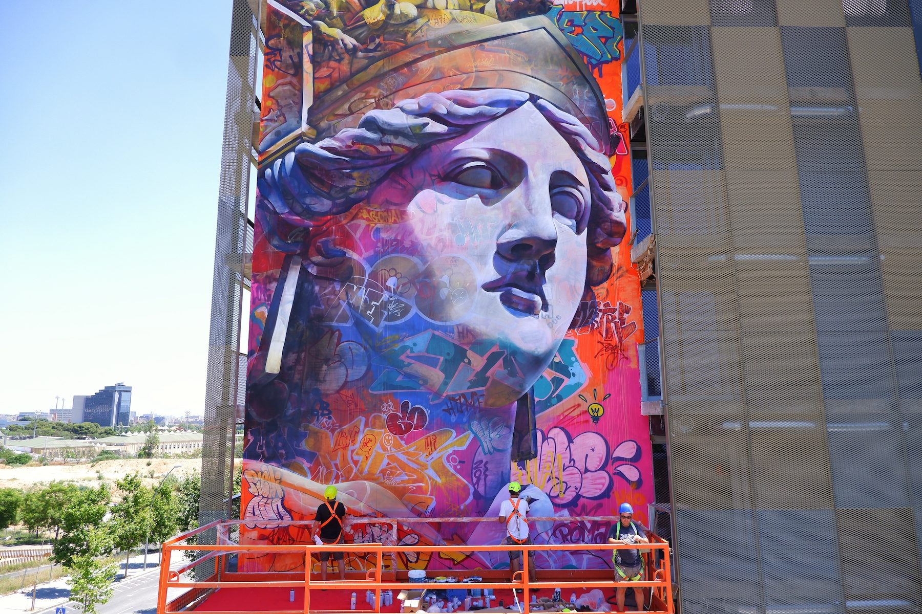 Mural: Urban Goddess - (Art Hotel 916), Mural: Urban Goddes…
