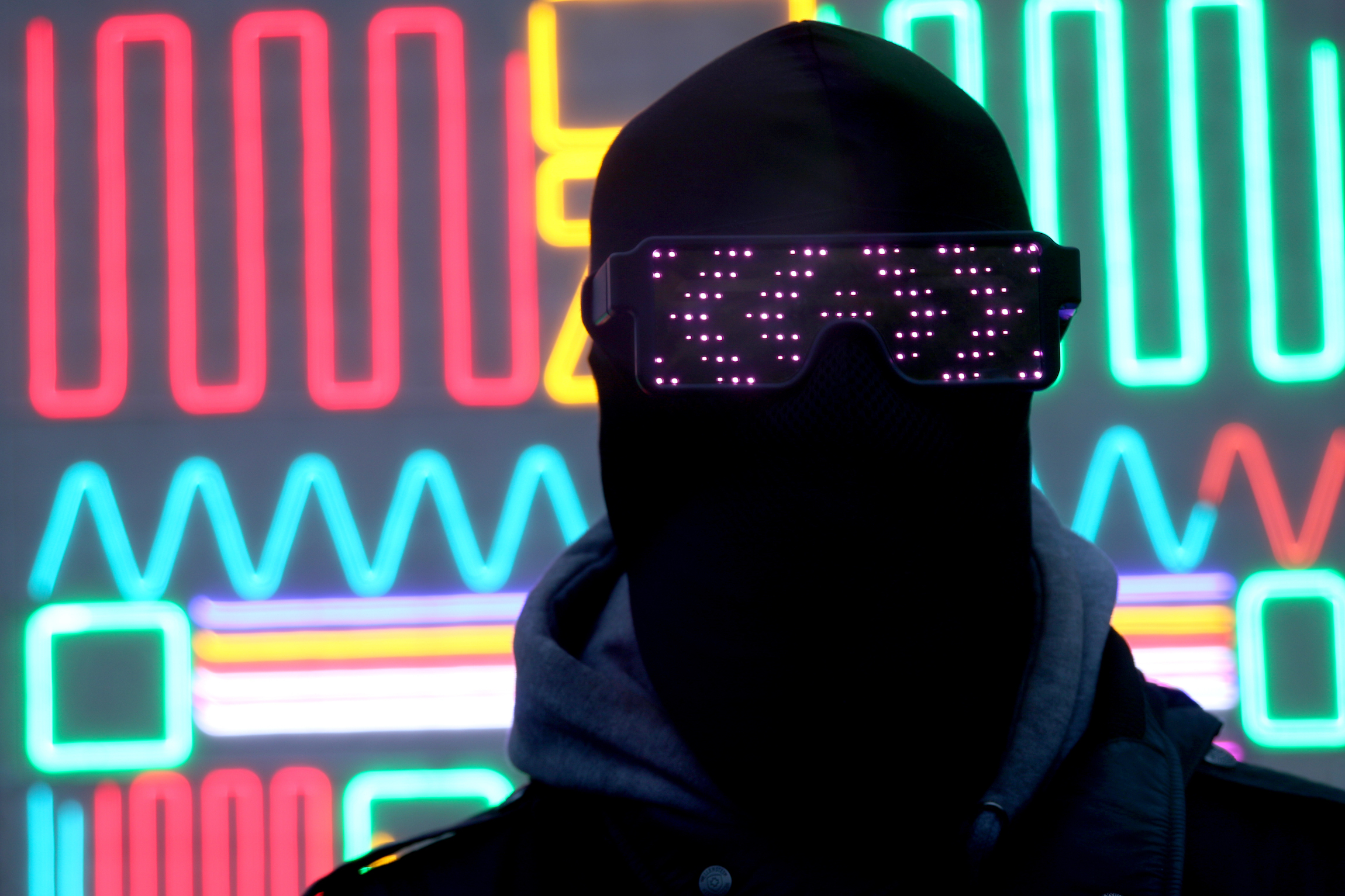 Interview with Spidertag: Redefining the Concept of Muralism with His Interactive Neon Murals