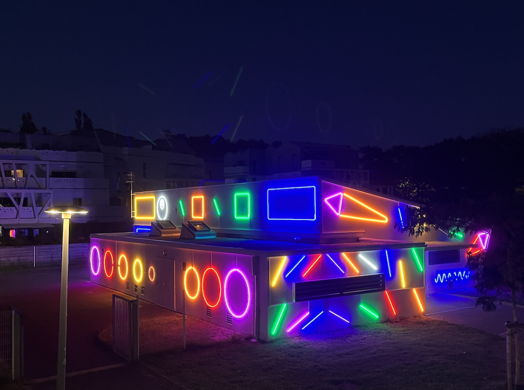 Spidertag Interactive Neon Murals INM#25 in Bayonne France